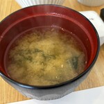 たちばなのバーグステーキ 本店と工房 - 味噌汁