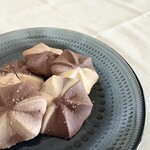 珠屋洋菓子店 - さくほろ、あ、牛乳入ってるんだねー