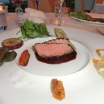 ロワゾブルー - ビュルゴー家のシャラン鴨胸肉のロースト　シェフおすすめのソース 