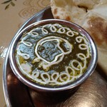 ジェヴァン - ほうれん草チキン