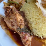 CINNAMON GROVE RESTAURANT AND BAR - チキンカレー