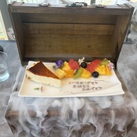 THE HARBOR TERRACE Restaurant - 
