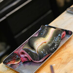 うを徳 - 《江州琵琶湖（びはこ）》の"鰻鱺（むなぎ）"、一百八十七匁（≒700g）