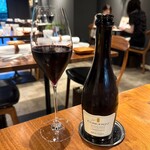 イル ネッビオ - 微発泡の赤ワインは珍しいですが、とても程よいスパークリングでした(o^^o)