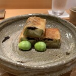 Yoshii - 水茄子の揚げ物銀杏添え