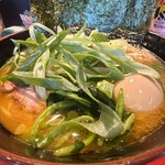 横浜ラーメン 斎藤家 根岸店 - 