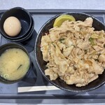 伝説のすた丼屋 - 料理写真: