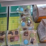 アウトレットスイーツ ロピア - 