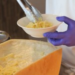 フォレストガーデン - ブッタネスタ（トマト系）、ゴンゴンゾーラ、ジェノベーゼ、鶏肉の和風ラグーの４種が楽しめます！