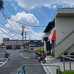 ゆたか屋 - 今はまだ、変な位置に電柱があります、本来はこの電柱までお店がありました