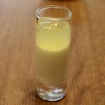 フォレストガーデン - シャインマスカットゼリーとミルクの寒天