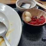 新興軒 - 別皿でらっきょう&福神漬､珈琲ゼリー