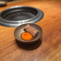 士士 - 