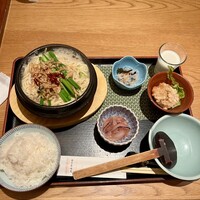水たき料亭 博多華味鳥 ヒルトンプラザウエスト店 - 