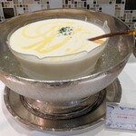 ブッフェ・ダイニング オーシャンテラス(ヨコハマ グランド インターコンチネンタル ホテル) - 本日の冷製スープ　〜ビシソワーズ〜
