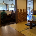 らーめん幸 - 小上がり席