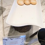 ブッフェ・ダイニング オーシャンテラス(ヨコハマ グランド インターコンチネンタル ホテル) - ココナッツサブレ