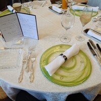 シャトー　ラ・パルム・ドール - テーブルセットアップ状況
                    
                    ●夏の10周年記念フェア パルムドールコース
                    
                    7,150円　⇒　4,950円　(税込)
                    
                    ■2025/07/05〜09/28まで、この値段となる
                    
                    を予約していた