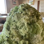 ジョイフル - 料理写真:かき氷ミルク 抹茶あずき 大サイズ(税込592円)