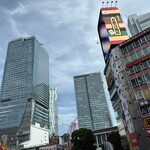 渋谷西村 フルーツパーラー - 窓際の席からパシャリ♪