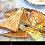 きっちゃてん なぽり - 料理写真:玉子とやさいの焼サンド