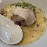 芛堂寺 - サーモンクリーム