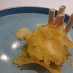 recte - パイナップル、パッションフルーツのソース、エルダーフラワーのシャーベット