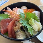 海鮮食堂ISOBA - 海鮮丼アップ①
