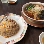 AKIHA麺屋 粋翔 - 母親の『ラーメンセット。』　チャーハンは私の腹に入りました。
