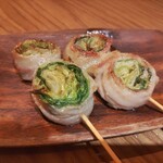 炭火野菜巻串と焼売 博多うずまき - 