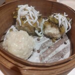 炭火野菜巻串と焼売 博多うずまき - 