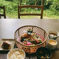 韻松亭 - 