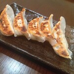 久月 - 餃子¥380(税抜き)