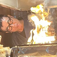 焼鳥 市松 - 「火入れ」は弟子に任せず大将が全ておこないます