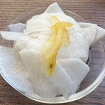 居酒屋燃えた うらめし屋 - 自家製浅漬け