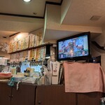 トプカ - 飲み客は３組、１人女性客も。