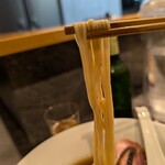 RAMEN MATSUI - 細麺ストレート、加水率高めでしょうか。