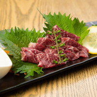 熊本名物　馬刺し