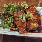 佐助豚居酒屋とんちゃん - 佐助豚チャーシュー炭火焼き　750円