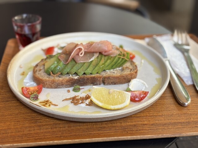 ホワイトグラスコーヒー FUKUOKA （WHITE GLASS COFFEE） - 櫛田神社前