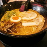 一竜 - こってりラーメン（斜上から）