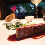 レフェルヴェソンス - 七谷鴨胸肉を東京檜原村のミズナラで焼いて