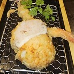 鮮魚の桶盛りと創作天ぷら 天しゃり - 