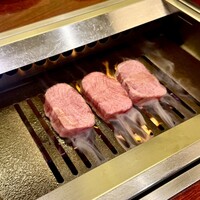 焼肉家 KAZU 神楽坂 - 厚切りタン