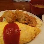 キッチン パンチ - 定食には味噌汁が付きます