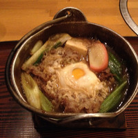 本格肉料理 丸小 - 牛なべ