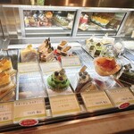 OREG CAFE - ケーキの単価は600〜700円あたりです