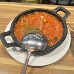 肉とワインとクラフトビール アンカーグラウンド 馬車道店 - タコのトマト煮？