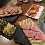 焼肉ホルモン 山水縁 虎ノ門本店 - 