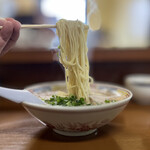大臣閣 - ラーメン 750円